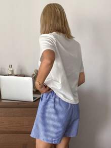 Livesso 极简主义 T 恤上衣和条纹短裤睡衣套装、家居服 - 白色 - 查看 2