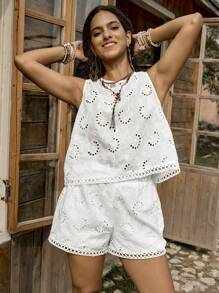 LanaWest 女士純色燃燒花紋春夏無袖背心和短褲套裝 - 白色 - 查看 2