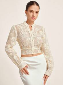 Aveloria Rosie Elegante blusa de dama de manga larga con escote en V, abotonada, de tela transparente bordada, elegante para citas, bodas y el Día de San Valentín