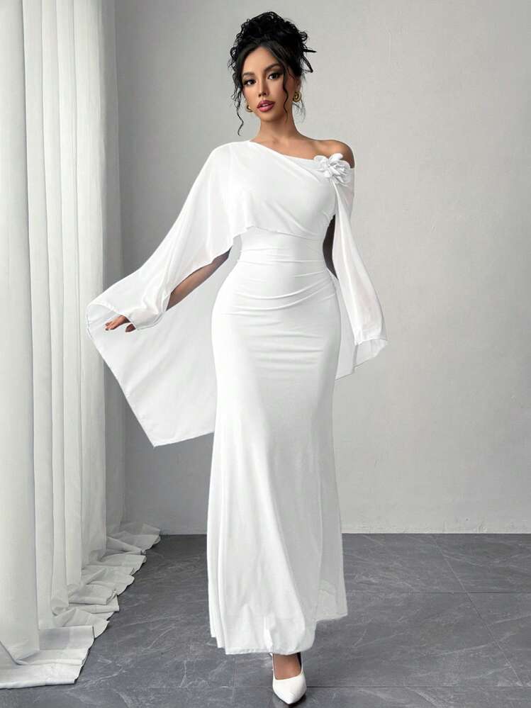Vestido Longo Plissado em Linha A Elegante, Charmoso e Romântico, com Tule Floral 3D, Perfeito para Encontros, Danças e Festas - Branco - Visão 3