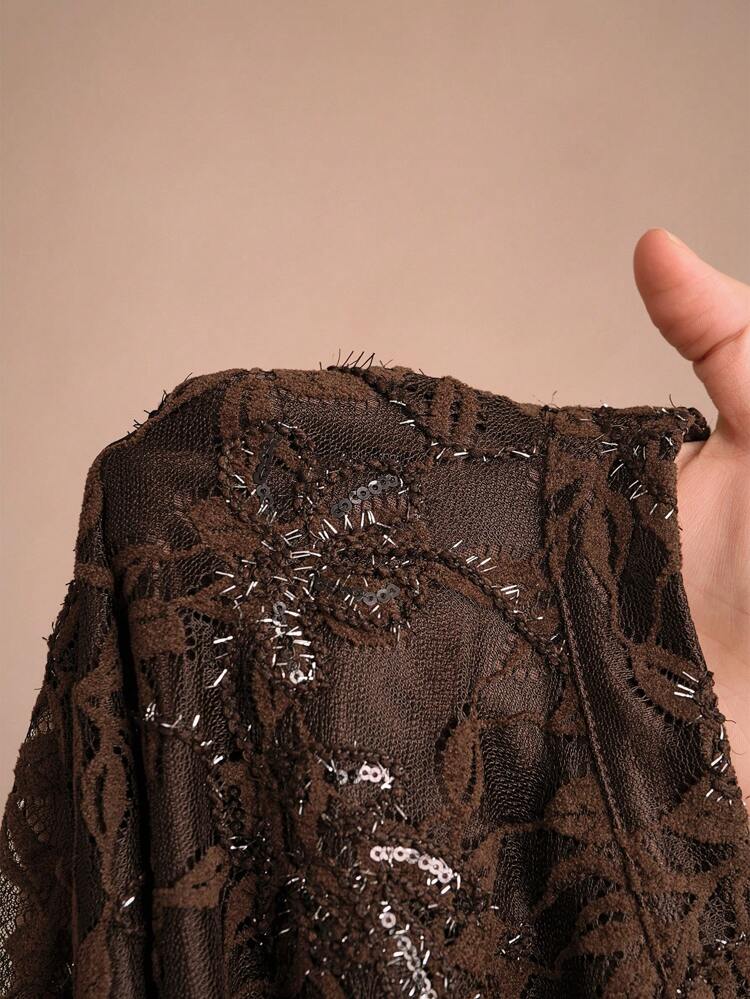 ビーズストラップ付きエレガントなレースホールアウトドレス、セクシーでロマンチック、バレンタインデー、春節、バカンス、新年に適しています