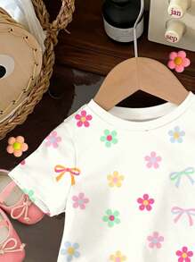 SHEIN Áo thun cổ tròn tay ngắn đơn giản họa tiết hoa mini nhiều màu dễ thương cho bé gái, phù hợp cho mùa hè - Nhiều màu - Xem 4