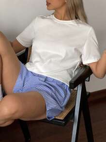 Livesso 极简主义 T 恤上衣和条纹短裤睡衣套装、家居服 - 白色 - 查看 4