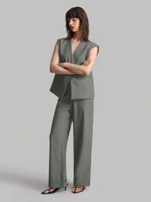 Ontre 2025 Summer New Grey Wide Shoulder Double Lip Pocket Design Front Closure Sleeveless Jacket For Women, Business Casual Daily Commute Elegant Beachwear For Wedding Guests, Country Music Concerts, Brunch, Airport, 90s Retro Stockholm, American Independence Day
