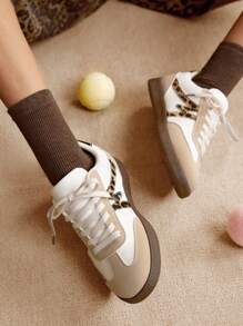 CUCCOO EASI 女士复古百搭运动鞋，平底厚底休闲时尚运动鞋，白色运动休闲鞋 - 彩色 - 查看 4