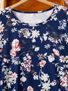 Rochie de damă, albastru bleumarin, ocazională, cu modele florale, cu tiv cu volan, îmbrăcăminte pentru acasă