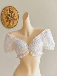 Sunnyshic 白色刺绣蕾丝镂空面料短款可爱露肩荷叶边超短上衣 - 白色 - 查看 3