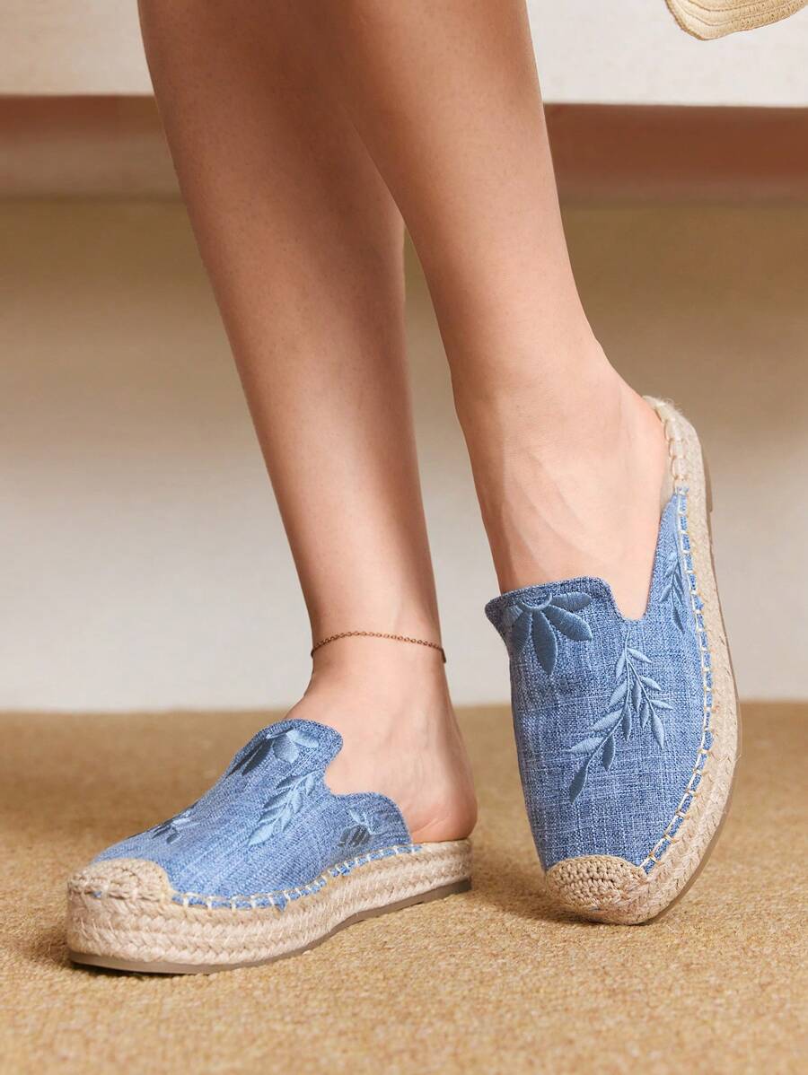 Styleloop Beige Casual Retro Embroidered Thick Bottom Woven Rope Shoes - Blue - View 1