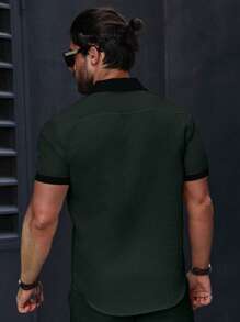 Manfinity Homme 男士休闲拼色短袖衬衫，夏季 - 墨綠色 - 查看 2
