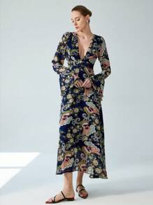 Aveloria Modichic 复古花卉图腾深 V 领高腰修身性感飘逸喇叭袖女式连衣裙 - 彩色 - 查看 6