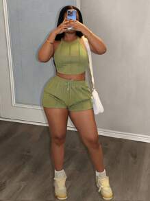 Slaydiva 2025 Spring And Summer New Casual Street Versatile Sports Basic Green Pleated Halter Neck Vest And Wide-Leg Shorts Women's Mini Two-Piece Suit, Suitable For Music Festivals, Easter, Western Nomadic Style, Country Style, Wedding Guests, Daily Travel, Graduation Season, Party Gatherings, Clubs - B,Summer Sets