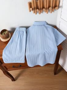 SHEIN Tween Boy Casual Vacation Textured Soft Fabric Korte Mouw Shirt En Shorts Set, Geschikt Voor Woon-werkverkeer, School, Dagelijkse Casual Kleding, Buitensporten, Lente/Zomer Seizoen, Strandreizen