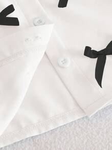 SHEIN 2 件套短袖纯色拼色装饰上衣和迷你裙套装，适合年轻女孩