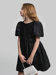 Ontre Tween 女童宽松舒适派对泡泡袖蝴蝶结装饰露背设计纹理 A 字裙，黑色，适合户外活动、派对、度假、春夏