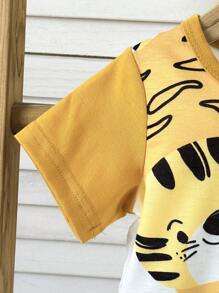 Conjunto de 2 piezas para niño pequeño de verano: Camiseta de punto con estampado de tigre lindo + Conjunto de pantalones cortos, adecuado para uso diario y actividades al aire libre