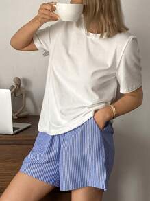 Livesso 极简主义 T 恤上衣和条纹短裤睡衣套装、家居服 - 白色 - 查看 5