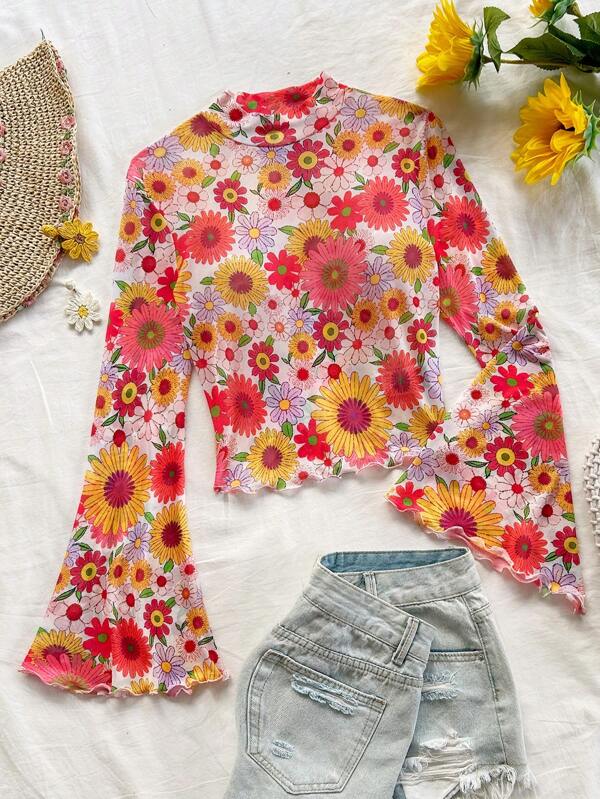 Soleia Tricou cu mânecă evazată din plasă, cu imprimeu floral hippie, pe fundal negru