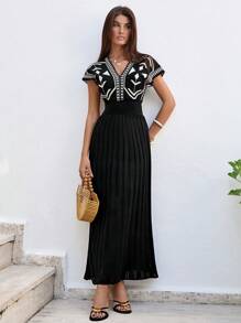 EURMUSE Women V-Neck Spring Summer Maxi Hollow Out Cover Up Dress Short Sleeve - Black and White - View 5