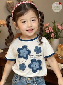 SHEIN 可爱花卉印花年轻女孩休闲圆领短袖 T 恤，适合夏季