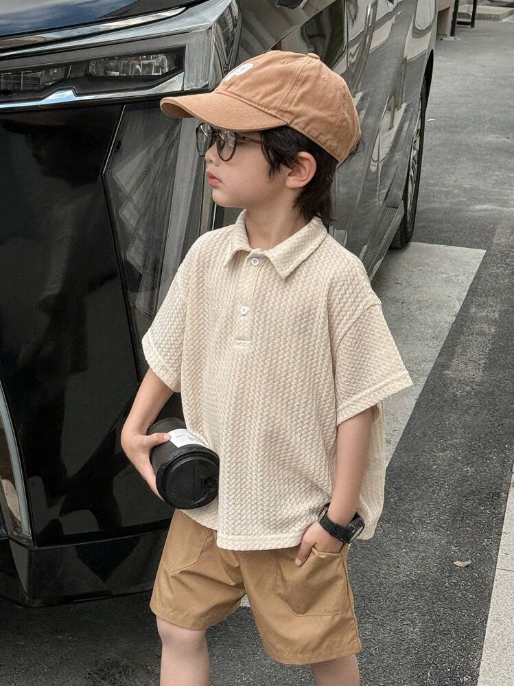 SHEIN 1pc Young Boy Casual School Style Fashionable Versatile Soft Loose Fit Korean Version Short Sleeve Polo Shirt With Textured Fabric, Suitable For Everyday Wear, Sports, Outings, Campus, Gatherings, Festivals, Photography In Spring, Summer, And Autumn - White - View 2