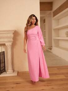 Flirla 大码女式纯色不对称领口珍珠装饰针织面料紧身褶皱袖开衩下摆连衣裙，适合约会派对的优雅浪漫装扮 - 粉色 - 查看 4