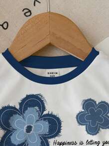 SHEIN 可爱花卉印花年轻女孩休闲圆领短袖 T 恤，适合夏季