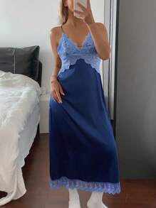 DAZY 浪漫假日风格蕾丝拼接缎面腰带长款睡袍女士睡衣 - 寶藍色 - 查看 5