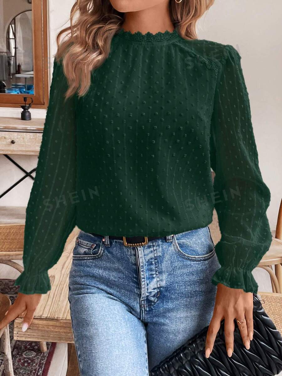 SHEIN Frenchy Blusa con aplicación de encaje y manga con volante de lunares