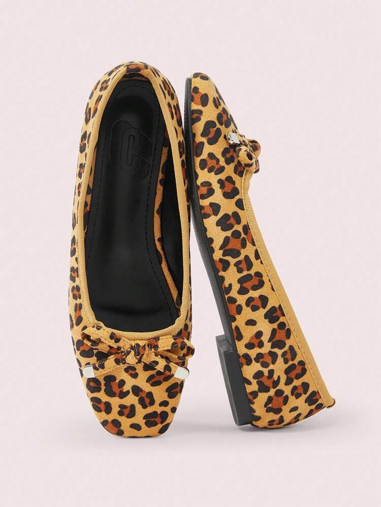 CUCCOO DOLLMOD Women's Soft And Elegant Square Toe Bowknot Leopard Print Flats, Sweet And School Style, Yellow Leopard Pattern, Suitable For Commute, Work And School