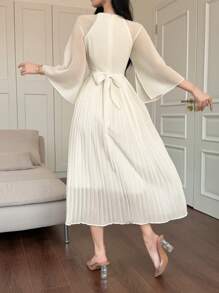 DAZY Women's Elegant Solid Color V-Neck Pleated Mid-Length Dress Elegant Sundress