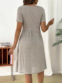 SHEIN Đầm bầu cho con bú cổ xoắn màu trơn đơn giản, mùa hè - Màu be - Xem 2