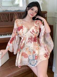 DAZY Blusa casual de verano para mujer con escote en V, estampado retro de flores ditsy bohemio todo sobre, y mangas 3/4 con volantes