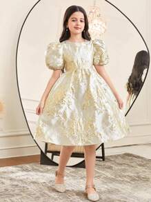SHEIN Vestido de punto de manga corta con cuello redondo y estampado jacquard para niñas preadolescentes de estilo casual
