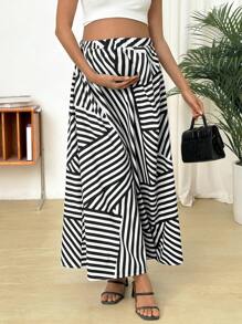 SHEIN 几何图案拼布印花 A 字裙 - 黑與白 - 查看 4