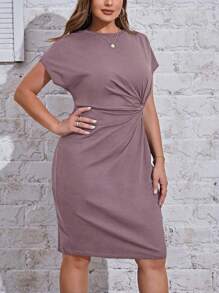 SHEIN Essnce Plus Size Plain Short Sleeve Round Neck Casual Dress, Suitable For Summer
