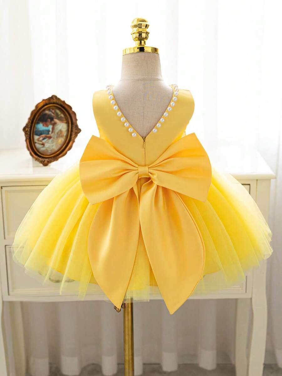 SHEIN Glamorique Kids Vestido de fiesta de tul de Princesa de Navidad para niña, vestido de niña de las flores para concurso, vestido de bola pomposo rosa, vestido de fiesta de princesa blanco con escote de pico y gran lazo