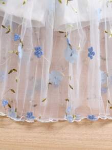 SHEIN Glamorique Kids 2 件套年轻女孩春秋时尚可爱休闲度假风格无袖上衣和花卉网眼短裙 - 藍色 - 查看 6