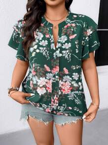SHEIN Blusa de mujer de talla grande con cuello en V, manga con volantes y estampado floral para vacaciones - Verde Oscuro - Ver 6