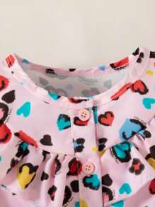 SHEIN Vestido con manga corta abullonada, parches y volantes con estampado de corazones para niña joven - Rosa - Ver 7