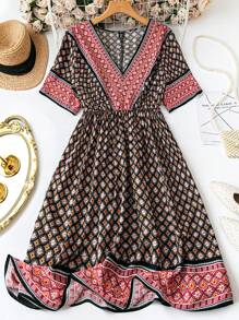 SHEIN LUNE Plus Size Short Sleeve V-Neck Simple Elegant Dress, Suitable For Summer - Multicolor - View 1