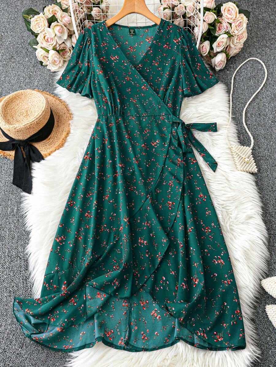 SHEIN LUNE 夏季大码女式随机印花 V 领连衣裙长款女装 - 彩色 - 查看 1