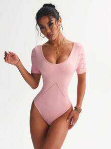 Easithlete 女士镂空性感无缝运动连体裤 - 粉色 - 查看 6