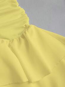 Sweetra 黑色混合针织 V 领露背荷叶边修身迷你连衣裙，优雅休闲，适合女性春夏