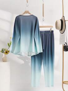 SHEIN LUNE Plus Size Casual Gradient Print Long Sleeve Shirt & Long Pants 2 Pieces Set - Green - View 2