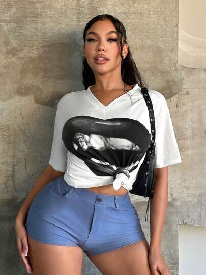 SHEIN SXY Women's V-Neck Short Sleeve T-Shirt, Simple & Fashionable For Summer,Graphic Tees Women,Going Out ,Oversized T Shirt,Goth, Festival,Streetwear For Women,Gyaru