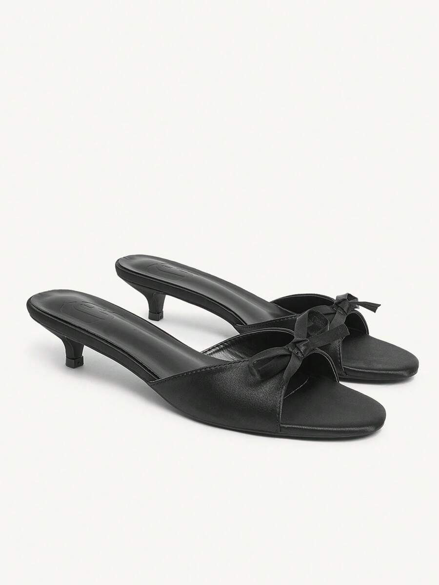 CUCCOO CHICEST 女士优雅蝴蝶结圆头小猫跟凉鞋，甜美浪漫的黑色缎面高跟鞋，适合下午茶、约会、优雅装扮、度假 - 黑色 - 查看 1