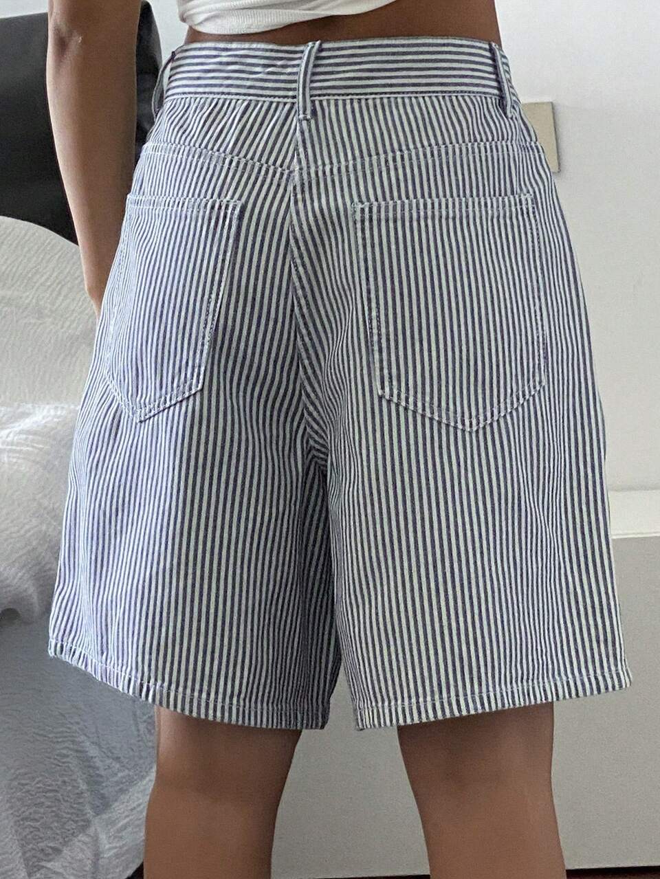 Women's Striped Loose Straight Leg Mid-Thigh Denim Shorts Jorts