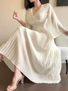 DAZY Women's Elegant Solid Color V-Neck Pleated Mid-Length Dress Elegant Sundress