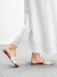 CUCCOO BIZCHIC Women's Casual Flat Sandals, Practical & Versatile - White - View 4