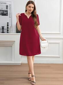 SHEIN Clasi 大码女式 V 领短袖直筒连衣裙 - 酒紅色 - 查看 3